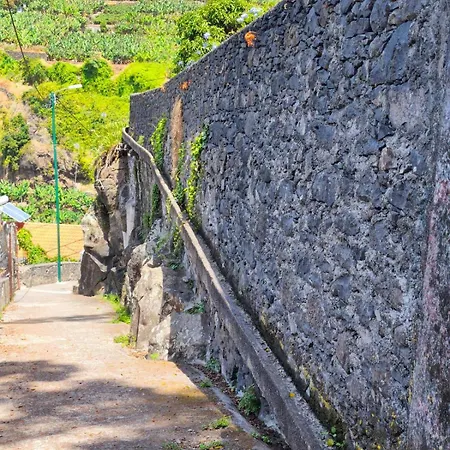 Cascata Da Giesta Apartman *